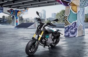 BMW का CE 02 इलेक्ट्रिक स्कूटर इंडिया मे लॉन्च हो रहा है, जानिए कब